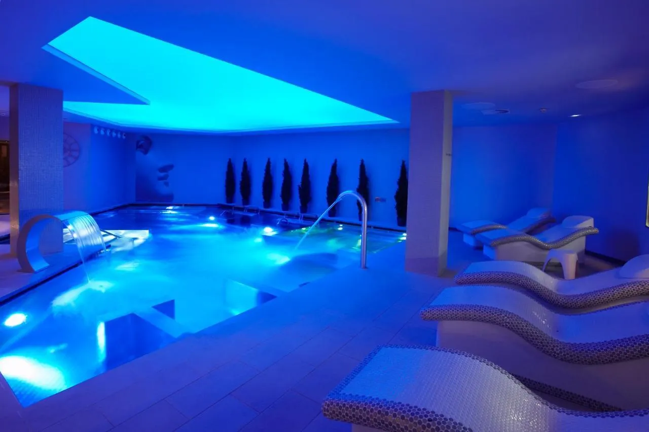 Grand Plaza Hotel & Wellness Andorra la Vella 5*,  Andorra